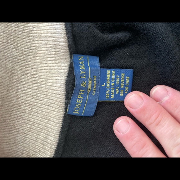 Joseph Lyman Cashmere Vest - Black - Picture 3 of 3